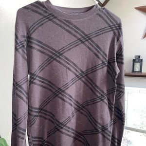 Mens long sleeve size small. Waffleknit/long Underwear material. Great condition